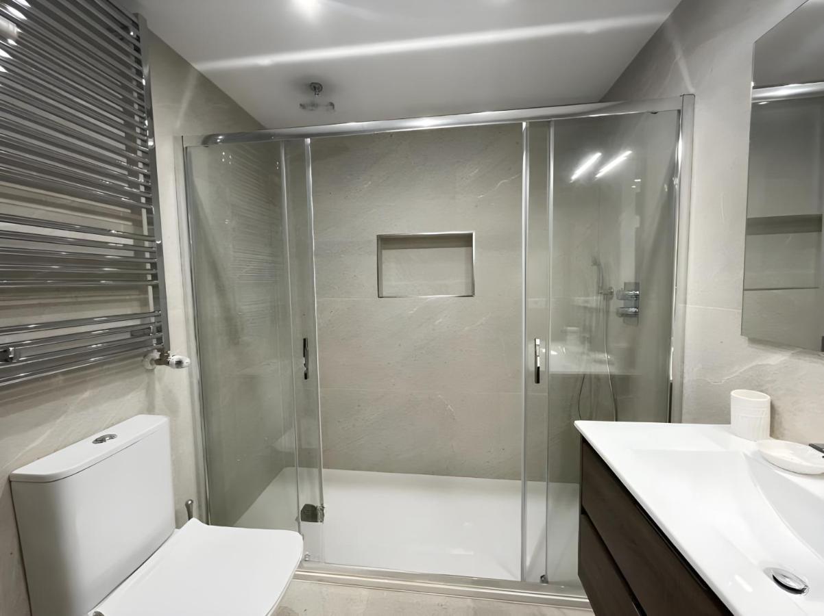 Amplio Y Moderno Piso De 4 Habitaciones Y Terraza Понтеведра Екстериор снимка